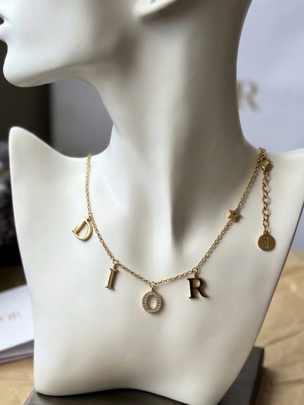 Dior Evolution Necklace New in box with bag (no tag) - Picture 6 of 6